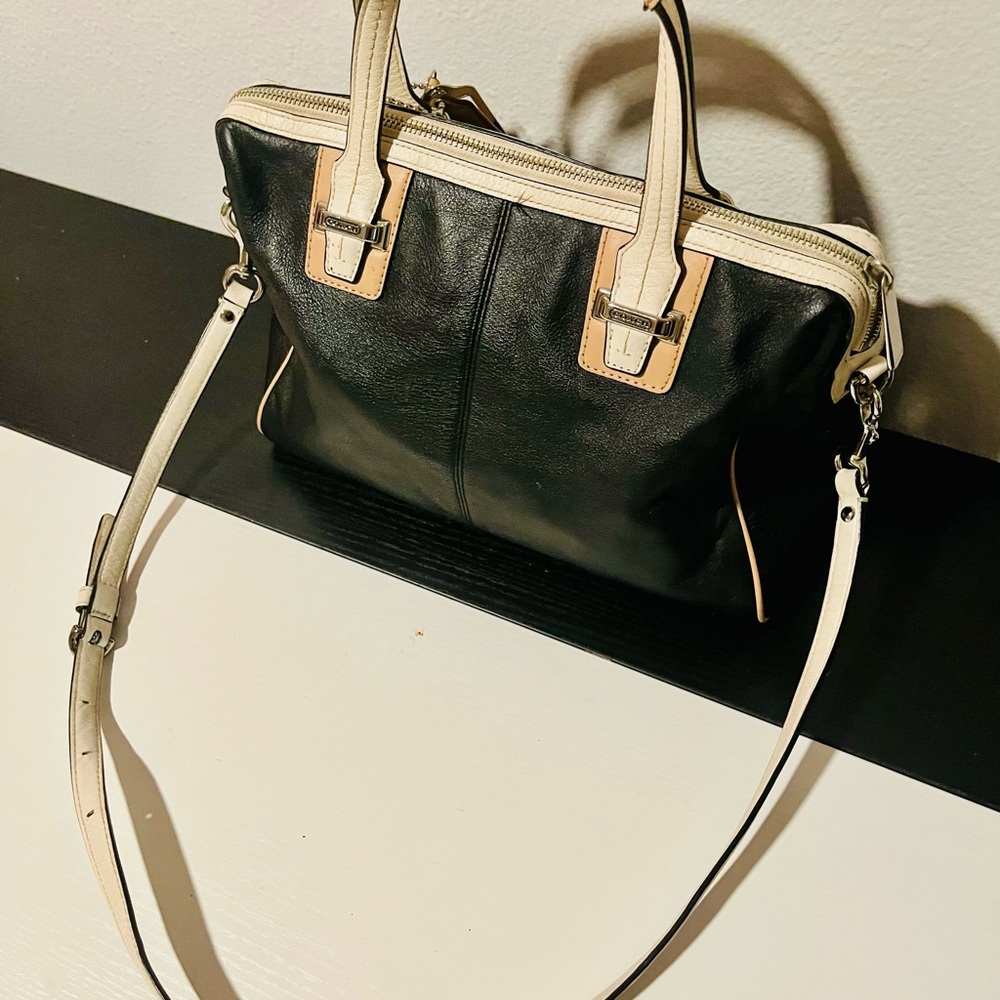 COACH Leather Taylor Spectator Crossbody Satchel Authentic Designer Timeless - Picture 4 of 9
